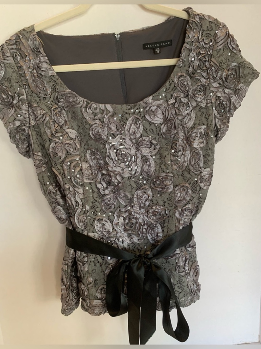 Helene Blake Floral Lace Sequin Top in Gray with Satin Bow. Zip down back